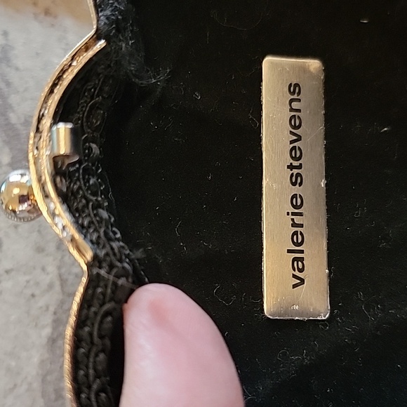 Valerie Stevens 2 Toned Silver Colored Clam Shell Crossbody/Clutch Bag NWOT - Picture 8 of 10